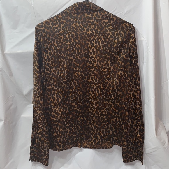 George Designs by Mark Eisen Animal Print Button up long sleeve blouse Size M - Picture 4 of 4